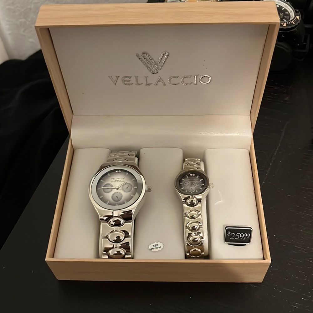 2 matching men and woman Vellaccio watches brand new-price is negotiable